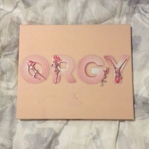 Jeffree Star Orgy palette